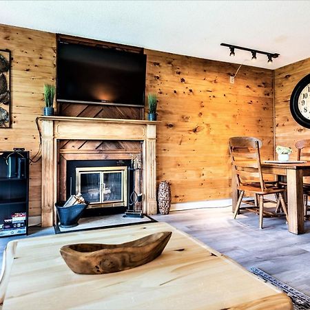 Mountain Villa Magnificent Views - 2 Pools, Fireplace & Hot Tub แกตลิงเบิร์ก ภายนอก รูปภาพ